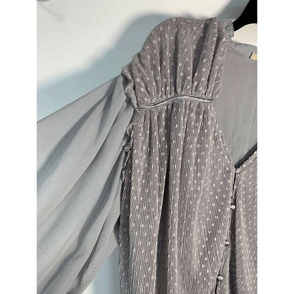 GImmicks By BKE Women's Balloon Sleeve Shirred Polka Dot Blouse Gray Small - Picture 12 of 12